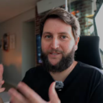 Rudi, da Agência DIA23, contando o problema que teve com a garantia da DJI Osmo Pocket 3