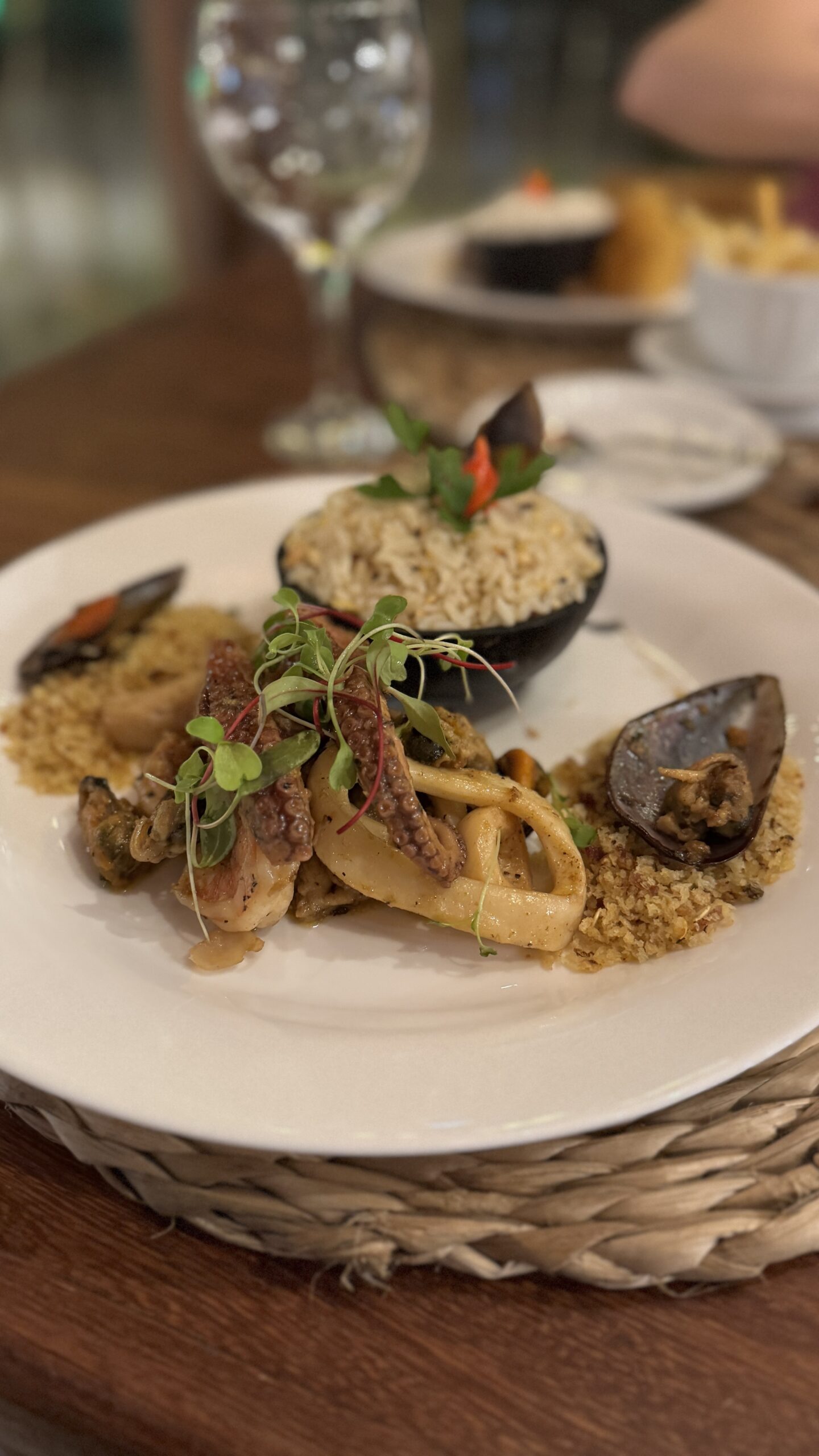 Prato de frutos do mar do restaurante Tarumã no Angá Hotel