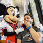 Restaurante Chef Mickey's no Contemporary Resort, exemplo de restaurante que exige reserva antecipada