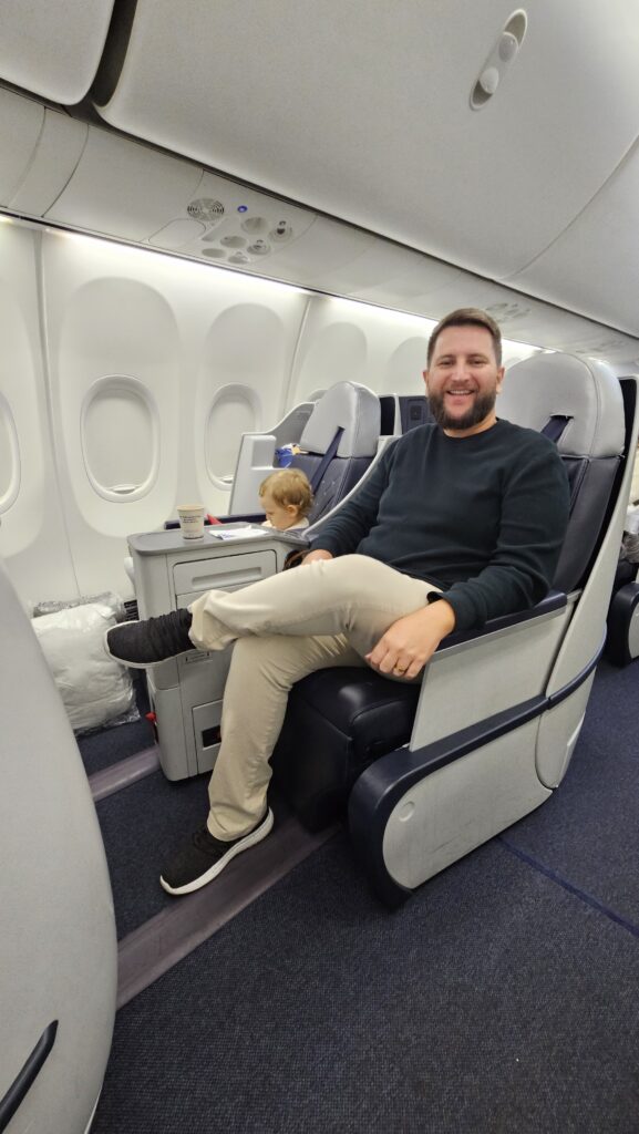 Rudi e Samuel na executiva Dreams da Copa Airlines