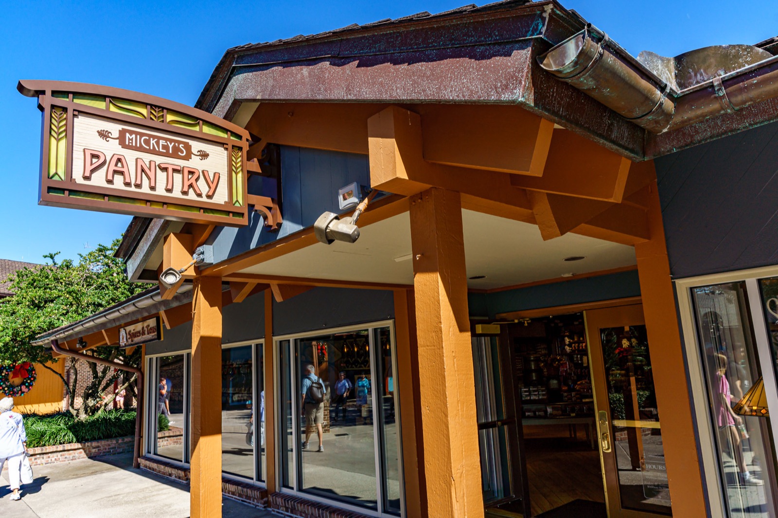Fachada da loja Mickey's Pantry em Disney Springs, Orlando