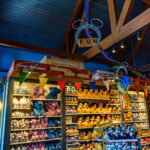 Loja de pelúcias e brinquedos Disney na Disney Springs em Orlando