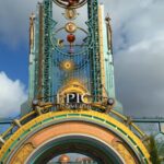 Portal de entrada do parque Epic Universe da Universal em Orlando