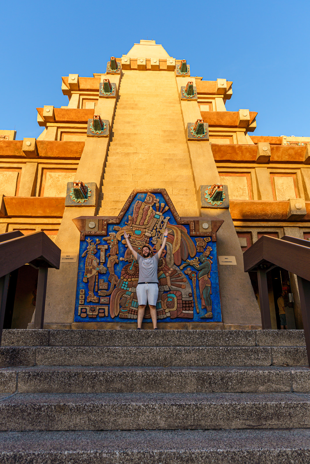 Pirâmide do pavilhão do México no World Showcase do EPCOT