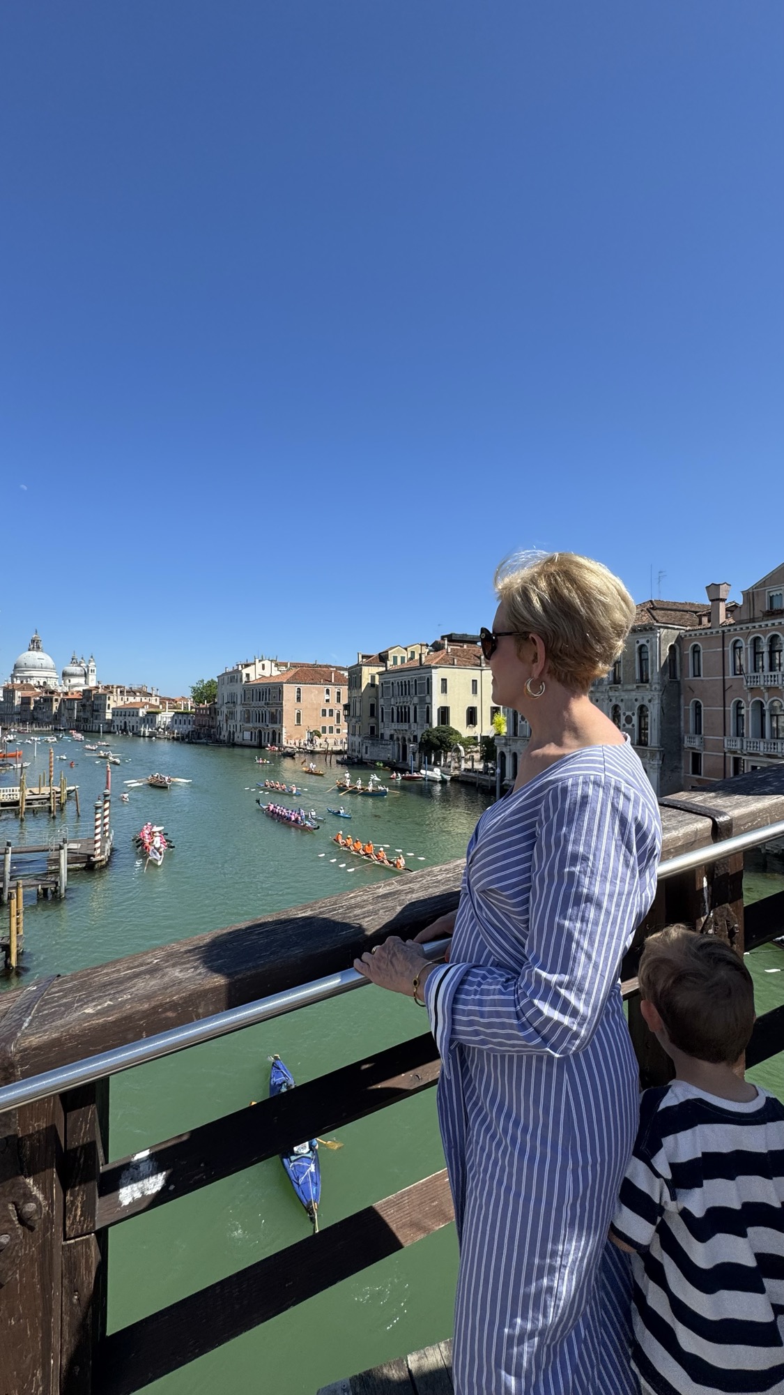 Vista do Grande Canal a partir da Ponte da Accademia, com a cúpula da Basílica de Santa Maria della Salute ao fundo