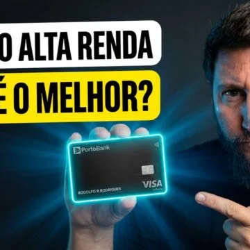 Rudi apontando para o cartão Porto Bank Visa Infinite, com o texto Cartão alta renda: qual é o melhor?