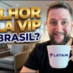 Rudi na capa do vídeo Como ACESSAR GRATUITAMENTE a Sala VIP da LATAM? Aeroporto de Guarulhos Terminal 3