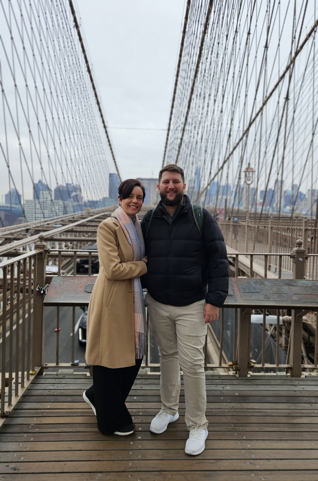 Carol e Rudi na Ponte do Brooklyn, em Nova York