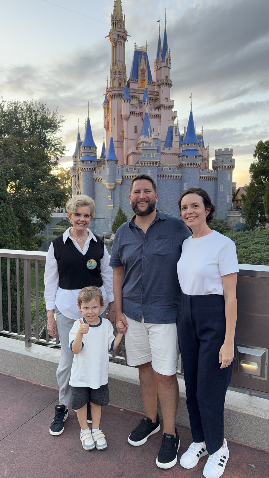 Nós no Magic Kingdom, em Orlando, em janeiro de 2026
